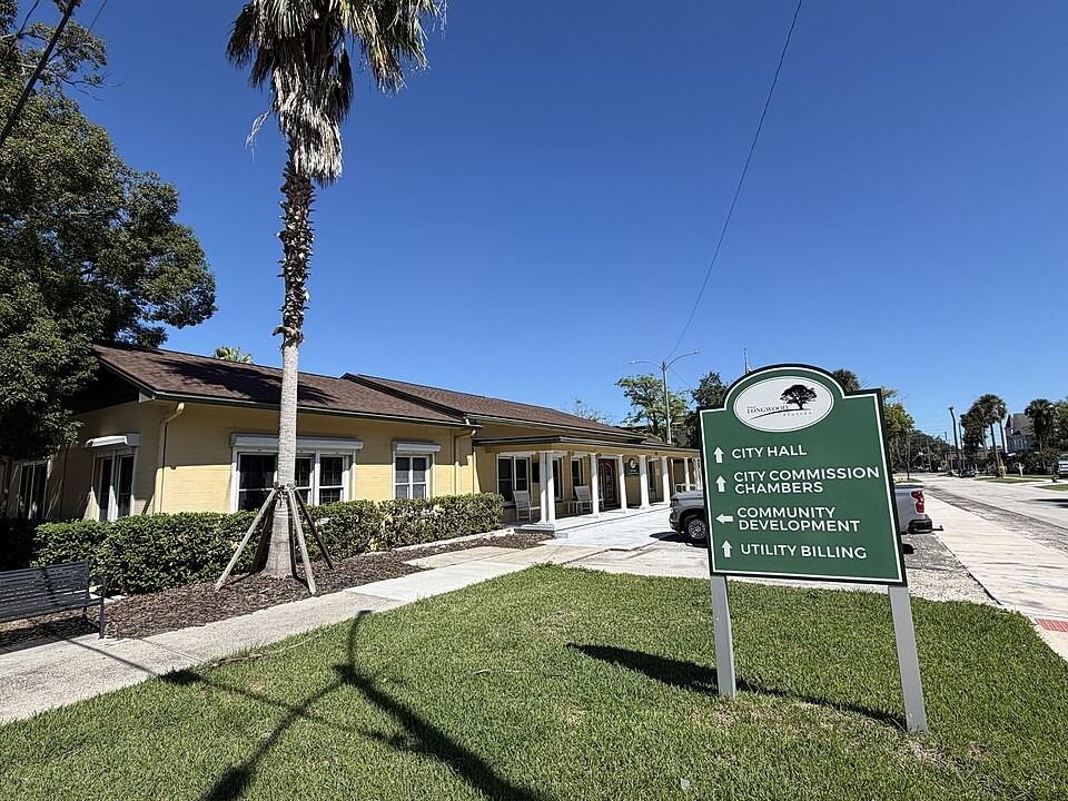 Representative city image: Longwood, Florida; location illustration, not company equipment.