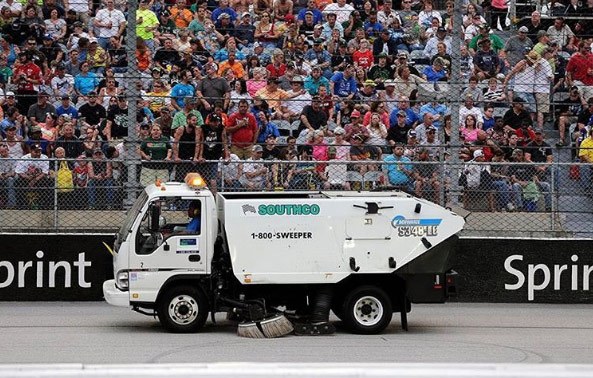 Southco Commercial Property Maintenance — truck photo from the 1-800-SWEEPER member profile.